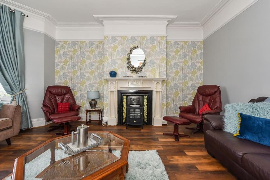 Traditional 3-Bed Property In Pontcanna With Parking Cardiff Buitenkant foto
