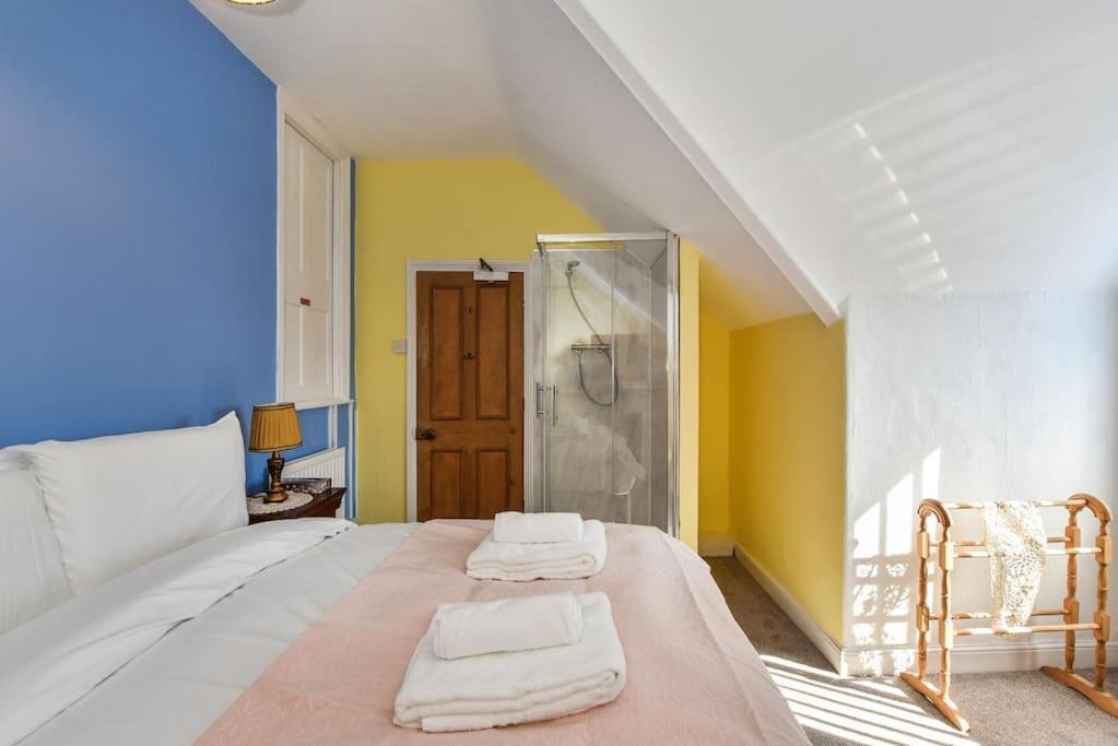 Traditional 3-Bed Property In Pontcanna With Parking Cardiff Buitenkant foto