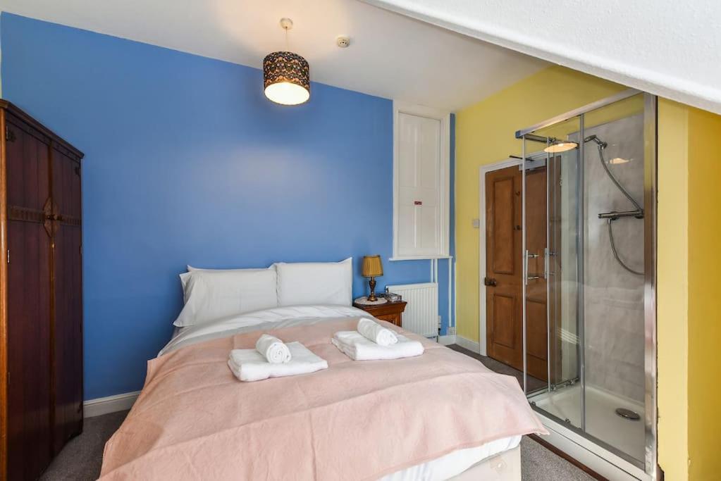 Traditional 3-Bed Property In Pontcanna With Parking Cardiff Buitenkant foto